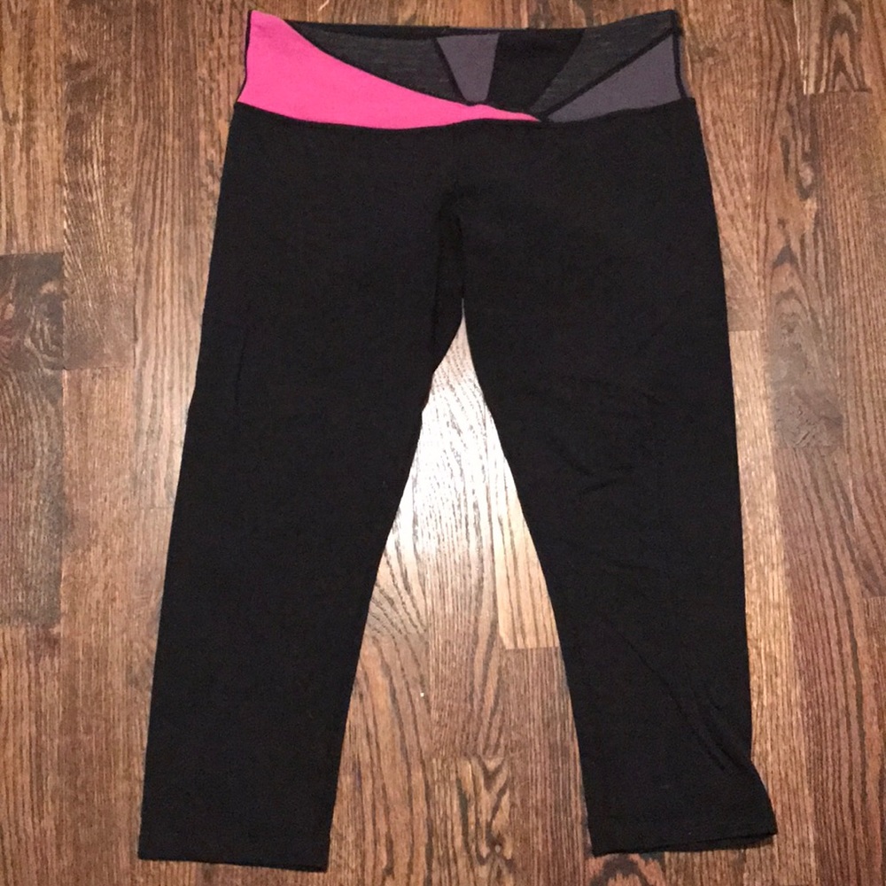 Lulemon capris